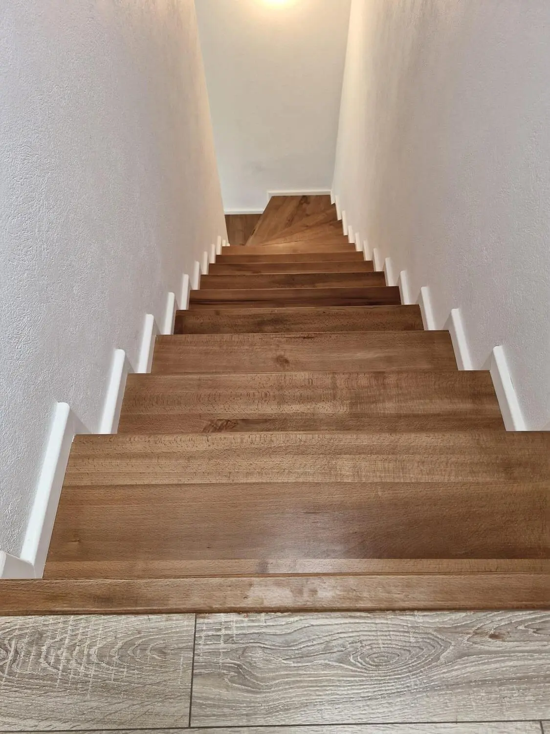 Exemple proiecte Scari lemn masiv Cluj